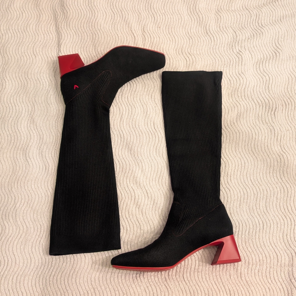 Vivaia Square-Toe Water-Repellent Wool Knee High Boots (Rebecca Pro）